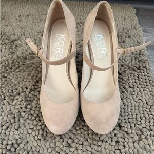 Michael Kors Women's Beige Mary Jane Heels